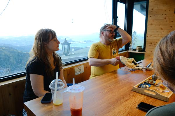 Colette and dad in a teahouse in Jiufen