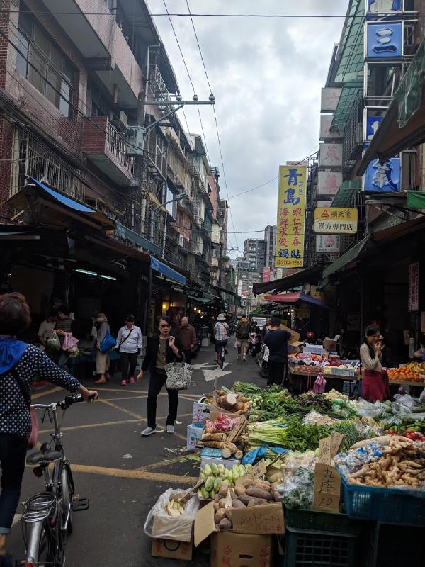 A view down the alleyway of Tonghua Market